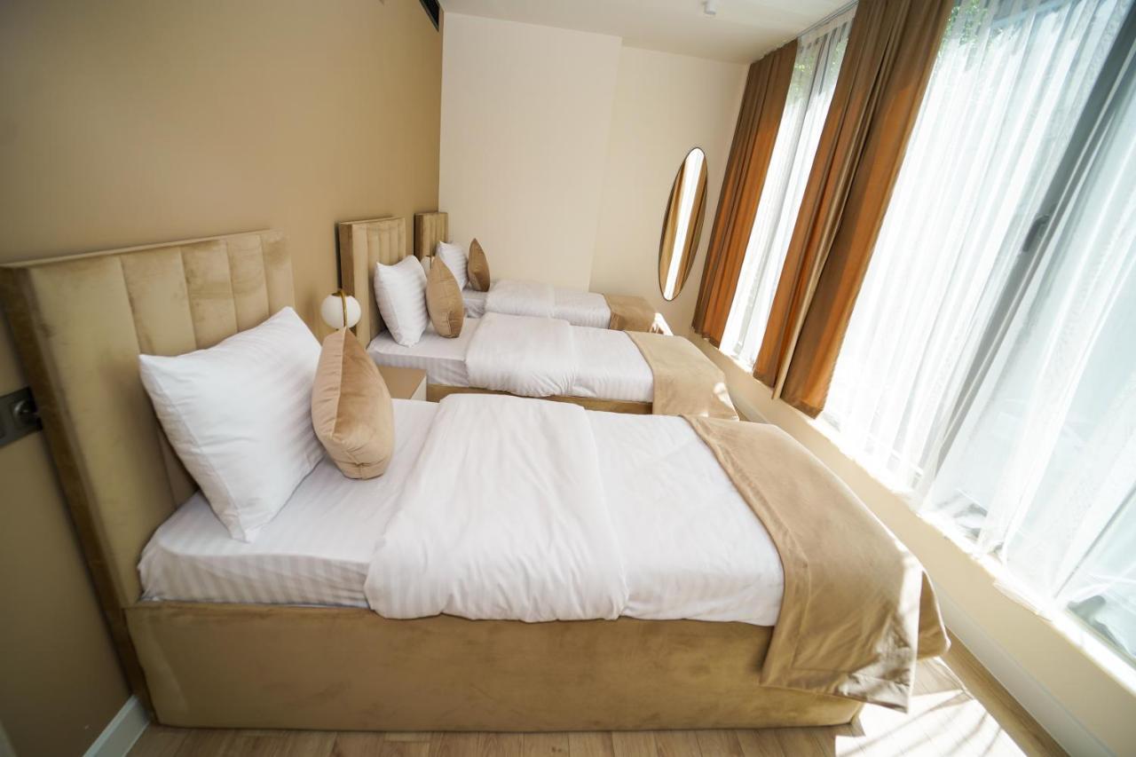 B&M Hotel Ереван Экстерьер фото